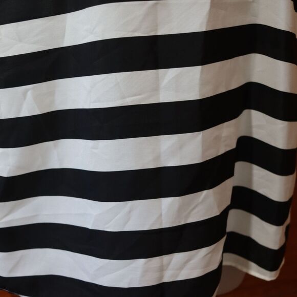 Charming Charlie Black & White Striped Lace Detail Y2K Sleeveless Top Medium - Picture 4 of 8